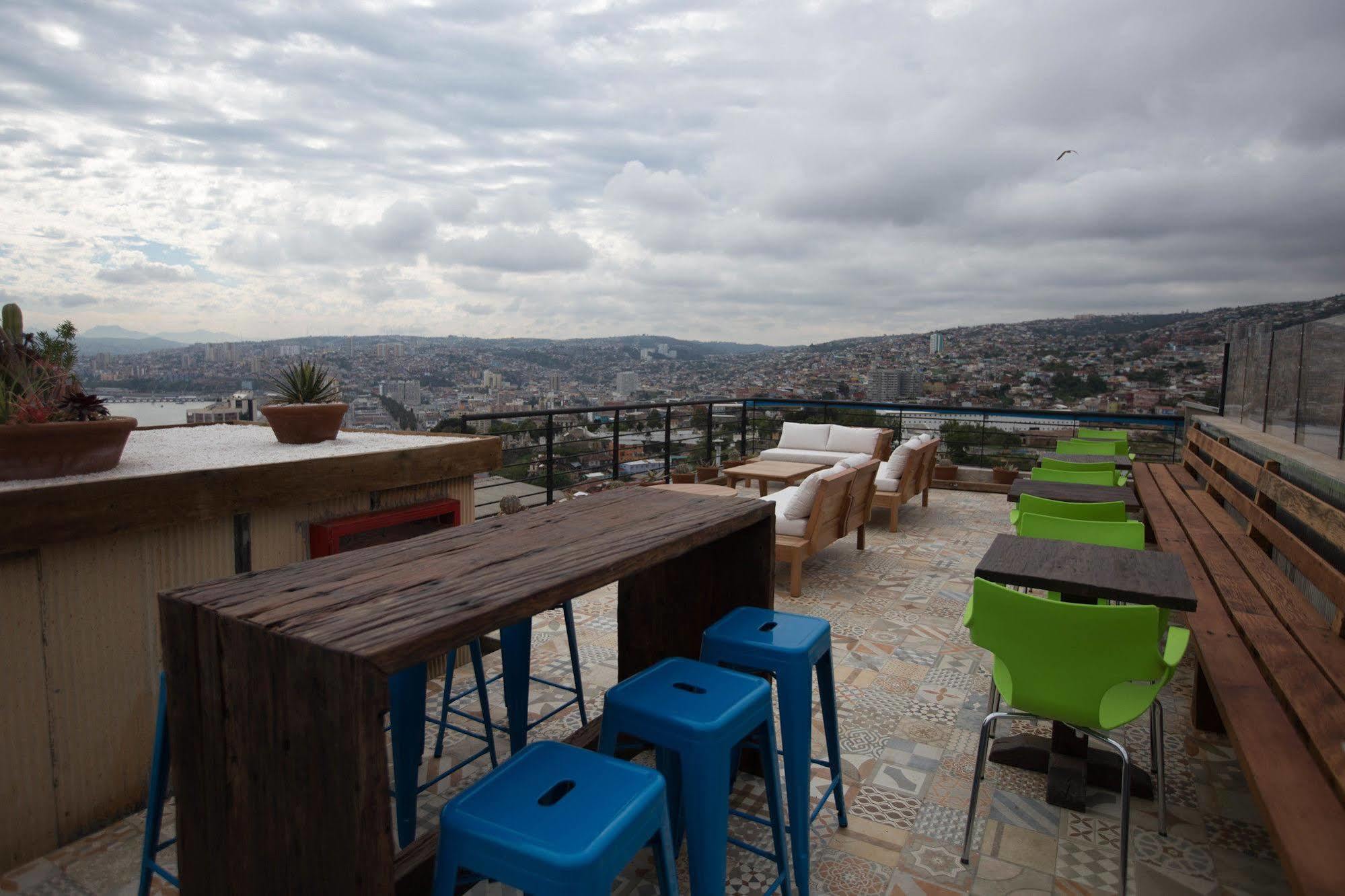 Casa Galos Hotel & Lofts บัลปาราอีโซ ภายนอก รูปภาพ